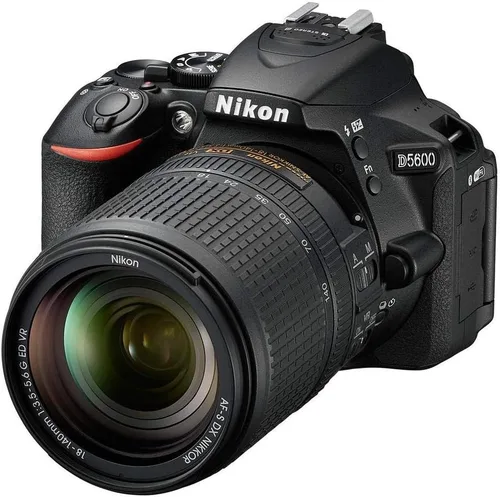 Cámara D5600 formato DX digital SLR