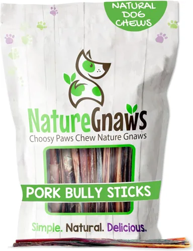 Nature Gnaws Palitos de cerdo extra finos para perros pequeños de 5 a 6 pulgadas (50 unidades) – Larga duración para masticadores ligeros y