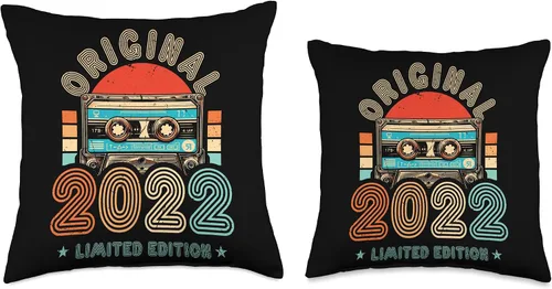 Miniatura 3 de Retro Limited Edition 2022 Cassette Tape 4th Birthday Throw Pillow