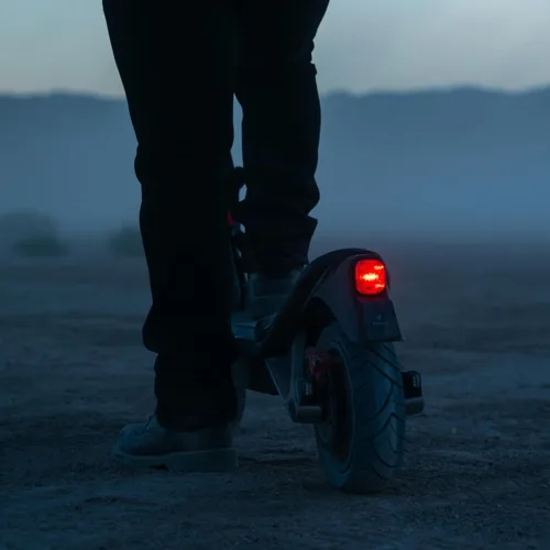 Miniatura 6 de Segway SuperScooter GT3, 31 MPH w/ 45-Mile Long Range, 2400W Peak Motor, Dual Hydraulic Suspension, Self-Sealing Tires, Flash Charging Electric