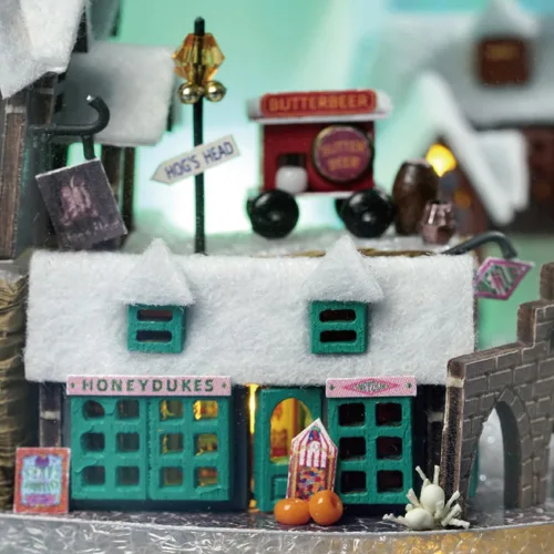 Miniatura 5 de Kit de casa de muñecas en miniatura y muebles, modelo de casa de muñecas de madera en 3D con cubierta a prueba de polvo y LED, idea creativa