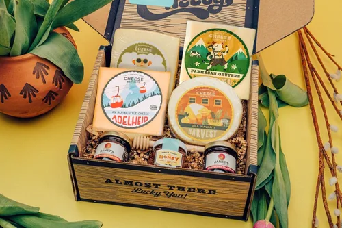 Miniatura 33 de Caja de regalo de Cheese Bros. Brotherhood Fresco de Wisconsin Surtido de Gouda, Havarti, Mozzarella y Fratello Gran idea de regalo de comida