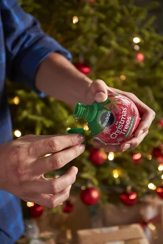 Miniatura 5 de Miracle-Gro para árboles de Navidad, alimento vegetal, hidrata los árboles y mantiene los árboles de Navidad verdes durante toda la temporada