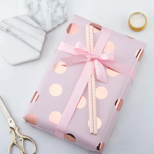 Miniatura 5 de WRAPAHOLIC Rollo de papel de regalo rosa, mini rollo, 17 pulgadas x 33 pies, diseño de lunares de lámina de oro rosa para cumpleaños, vacaciones