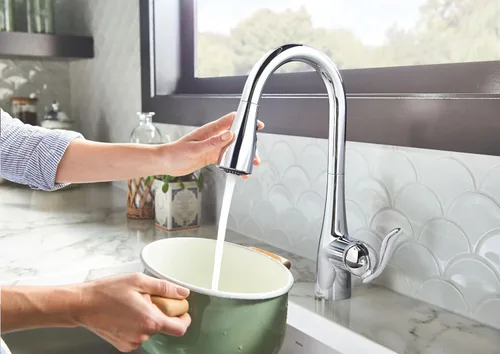 Miniatura 9 de Moen Arbor Chrome Motionsense Wave Touchless Grifo de cocina desplegable de una manija con limpieza eléctrica, 7594EWC Cromo