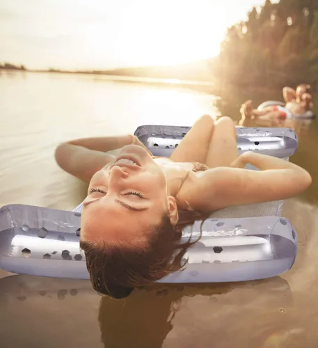 Miniatura 5 de POZA Hamaca inflable de agua – Lujosa tumbona flotante de piscina rellena de confeti, silla de ejercicio 4 en 1, silla de descanso, hamaca y plateado