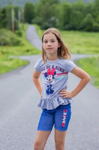 Miniatura 2 de Disney Minnie Mouse - Conjunto de camiseta sin mangas y pantalones cortos para bicicleta, 3 piezas para niñas
