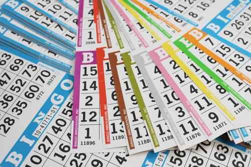 Miniatura 3 de Libros de bingo – 3 caras, 10 páginas cada una, 100 libros de juegos desechables – Hojas de Dauber Bold – Tarjetas de bingo reciclables
