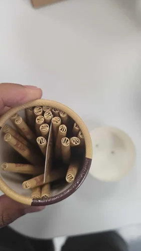 Miniatura 8 de RAW Cones Classic King Size – Paquete de 100 – Papel preenrollado de combustión lenta con puntas y tubos de embalaje incluidos
