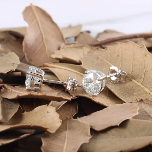 Miniatura 4 de 2CTW aros de moissanita imitación, chapados en plata en color blanco