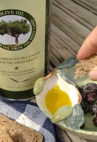 Miniatura 7 de HOLIVE Aceite de oliva de Israel Virgen extra Primera prensa en frío y cosecha temprana Rico en polifenoles Baja acidez premium AOVE sin