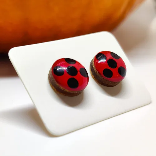 Miniatura 6 de Aretes de tachuelas, mariquita, manchas negras de 10 mm, aretes redondos para mujeres y niñas hechos a mano, entradas de acero inoxidable
