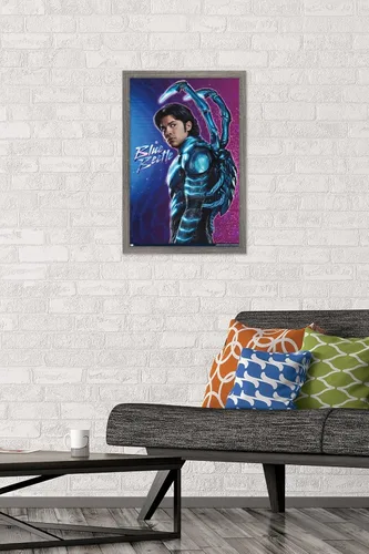 Miniatura 2 de Trends International DC Comics Movie Blue Beetle - Póster de pared de Jaime Reyes, 14.725 x 22.375 pulgadas, versión enmarcada de madera de granero