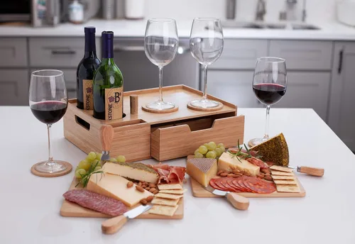Miniatura 3 de Mobilevision Bandeja de bambú para servir vino y queso con cajón para almacenamiento adicional, incluye posavasos, cuchillos de queso, tablas