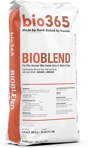 BIOBLEND - Mezcla de tierra para macetas de alta porosidad, bolsa de 1.5 pies cúbicos – Coco, turba musgo y perlita medio de cultivo con biocarbón y
