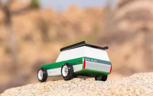 Miniatura 2 de Candylab Toys - Colección Americana - Big Sur Green - Juguete de coche de madera hecho a mano de primera calidad