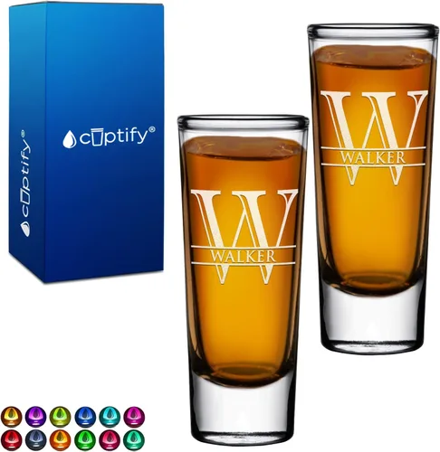 Miniatura 53 de Vaso de chupito personalizado con fondo verde azulado personalizado de 2 oz, vasos de chupito cordial con inicial en script dividido y nombre