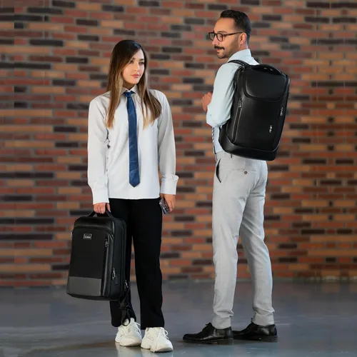 Miniatura 7 de LENZN Mochila de negocios de cuero duradera perfecta para hombres y mujeres, mochila de trabajo para 15.6 pulgadas, bolsa de viaje de alta calidad