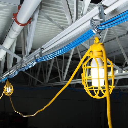 Miniatura 4 de Bergen Industries Inc GL100142STK - Cadena de luz temporal de 10 luces, 100 pies, 14 AWG, 300 V y 12 W, luz de palo LED, color amarillo