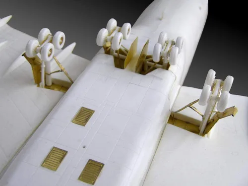 Miniatura 5 de 747 (Revell) 1/144 MD14416