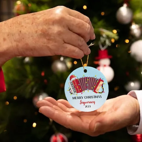 Miniatura 5 de Adorno de Navidad personalizado de acordeonista que toca acordeón, nombre personalizado y año, adorno de Navidad para acordeonista, instrumento
