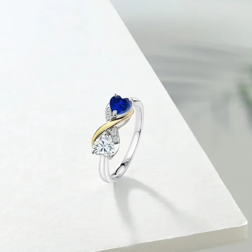 Miniatura 4 de Anillo de plata de ley 925 y oro amarillo de 10 quilates con forma de corazón azul creado y moissanita clásica para siempre de Charles & Colvard