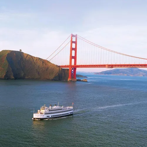 Miniatura 4 de Experiencia de Regalo de Crucero Brunch en San Francisco - Mimosas y Champán Ilimitados para Dos - Cena de Lujo en la Bahía con Vistas al Golden