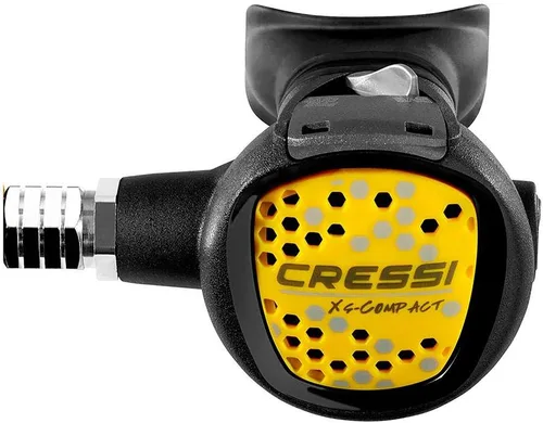 Cressi Octopus Compact para reguladores de buceo - Compacto, confiable, ligero y cómodo - Fabricado en Italia por Cressi - Calidad desde 1946