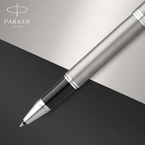 Miniatura 4 de PARKER - Bolígrafo IM de acero inoxidable con borde cromado, punta fina con repuesto de tinta negra, caja de regalo