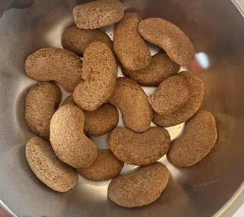 CZ Grain Patatas fritas de manzana y avena, los animales se vuelven locos por estas sabrosas golosinas: cabra, caballos, ganado, cerdos, golosinas