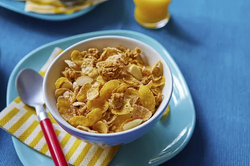 Miniatura 4 de Honey Bunches of Oats Cereal de desayuno con almendras, cereal de almendras con miel y racimo de granola, cereales integrales para el desayuno, caja