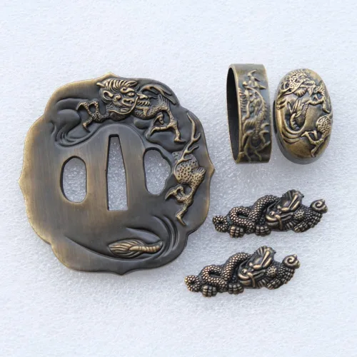 Miniatura 39 de Espada samurái japonesa KOSHIRAE – TSUBA FUCHI KASHIRA MENUKI 68-100