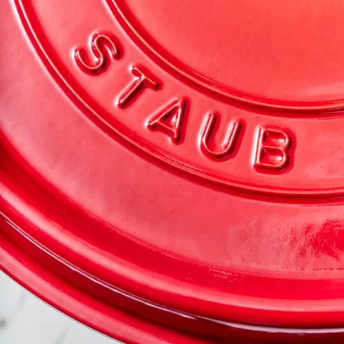 Miniatura 6 de STAUB - Olla holandesa de hierro fundido de 4 cuartos, fabricada en Francia, para 3-4 personas, color cereza