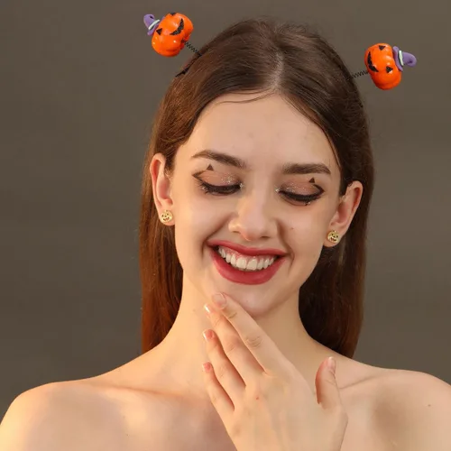 Miniatura 3 de LILIE&WHITE Aretes de Halloween para mujer, con sombrero de bruja, aretes colgantes de calabaza, aretes de gato negro, aretes de calavera, aretes