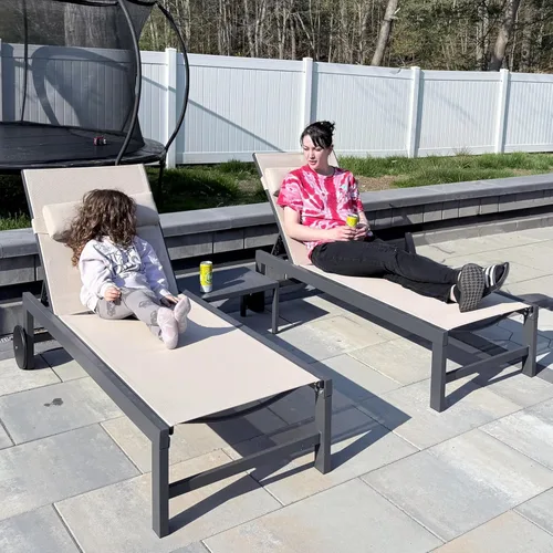 Miniatura 12 de PURPLE LEAF Juego de sillas de lounge al aire libre de gran tamaño de 3 piezas para patio, tumbona para piscina, estructura de aluminio con mesa