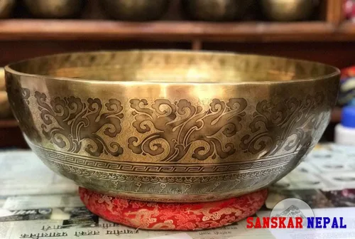 Miniatura 6 de Cuenco grande para cantar - 53 cm de diámetro - Cuenco para pies para estar de pie grabado por artesanos de Nepal - Para sanación, baño de sonido