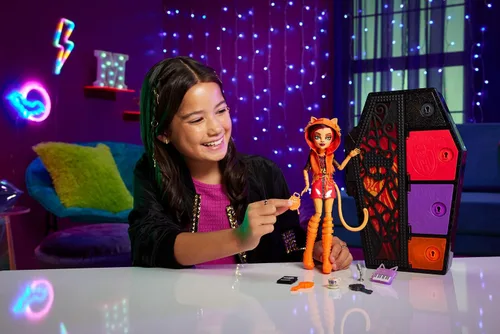Miniatura 2 de Muñeca Monster High Skulltimate Secrets Neon Frights Toralei Stripe con Armario de Vestirse y +19 Sorpresas