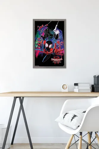 Miniatura 6 de Trends International Marvel Spider-Man - Póster de pared con texto en inglés "Into The Spider-Verse", 14.725 x 22.375 pulgadas, versión enmarcada