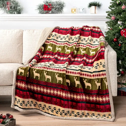 PAVILIA - Manta de Navidad Premium de sherpa, diseño de cabaña verde y roja con estampado de reno, ultra suave, reversible, de forro polar y sherpa,