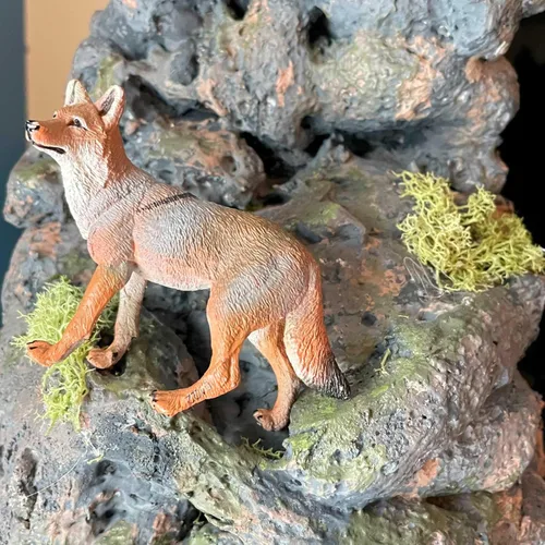 Miniatura 2 de Safari Ltd. Figura de Coyote – Figura de modelo realista de 3.75 pulgadas – Juguete educativo para niños, niñas y niños a partir de 1 año