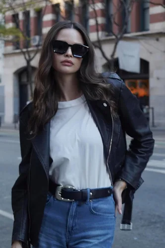 Miniatura 77 de VISOONE Moda 100% UV400 Protección Rectángulo TR90 Y2K Gafas de sol Accesorios para Mujeres Hombres RIVER, Carne de suelo/Gris Rosa