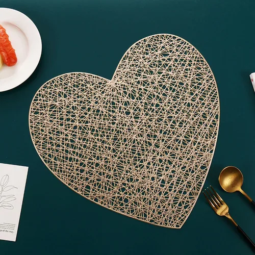 6 manteles individuales de vinilo metálico de 15 pulgadas con forma de corazón, para el día de San Valentín, Navidad, festival, almuerzo, fiesta,