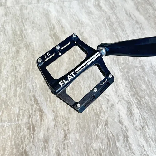 Miniatura 7 de UPANBIKE Pedales de rodamiento de bicicleta de montaña 9/16 '' huso de aleación de aluminio plataforma plana para bicicleta de carretera BMX MTB