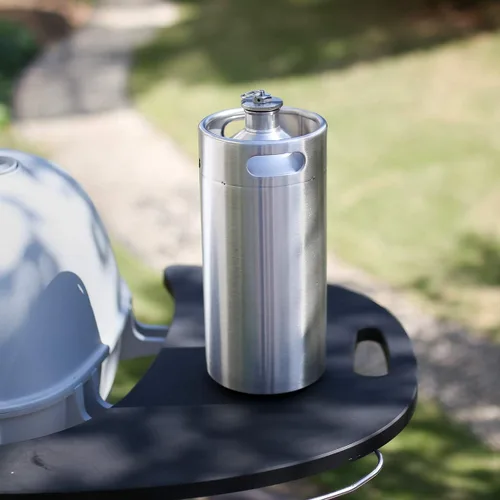 Miniatura 2 de TMCRAFT Mini barril de acero inoxidable de 128 onzas, jarra de cerveza portátil con válvula de escape diseñada para mantener la bebida fresca