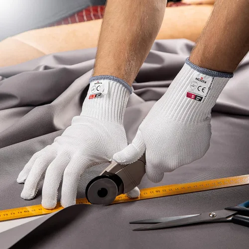 Miniatura 5 de NoCry Guantes de trabajo resistentes a los cortes: guantes duraderos resistentes a cortes con puntos de agarre, guantes de corte de nivel 5