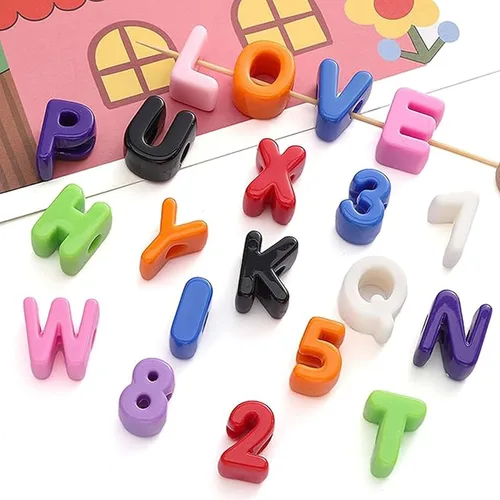 Miniatura 4 de 40 cuentas de letras 3D focales acrílicas sueltas para hacer joyas, pulseras, collares, llavero, bolsa de teléfono, cadena, llaveros (letras mixtas)
