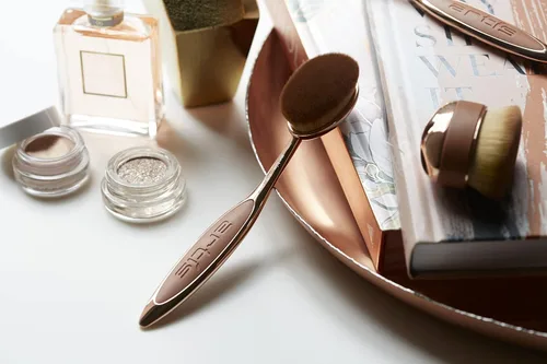 Miniatura 3 de Artis Elite Palm Brush Mini - Cepillo de maquillaje color oro rosa, 1 pieza