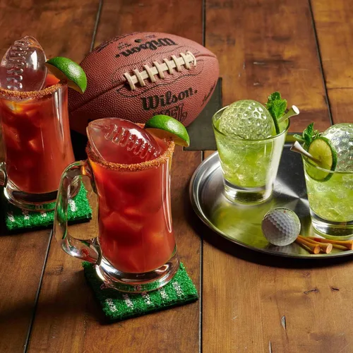 Miniatura 2 de Tovolo - Juego de moldes de hielo deportivos de 4 piezas - Grandes moldes de hielo artesanales para cócteles de whisky, formas de balón de fútbol
