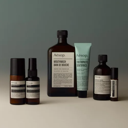Miniatura 5 de Aesop Desodorante enrollable sin aluminio para mujeres y hombres, vetiver, zinc y árbol de té para reducir el olor y las bacterias, fórmula sin