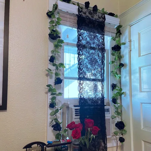 Miniatura 5 de Felice Arts Paquete de 2 guirnaldas de flores artificiales negras cada una de 6.5 pies, guirnalda de rosas colgantes para bodas, arreglos de mesa